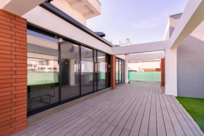 Aquarium Residence Penthouse 6